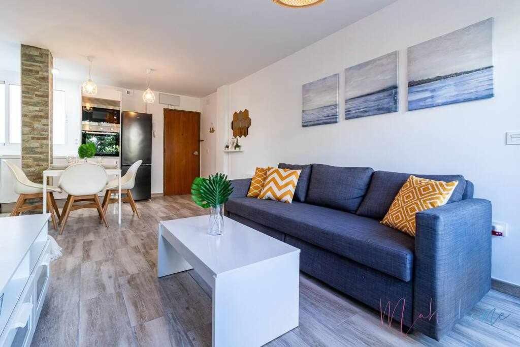 1 Apartamento En Estadio Sevilla 6 Plazas 3 Hab Y Metro Apartment *